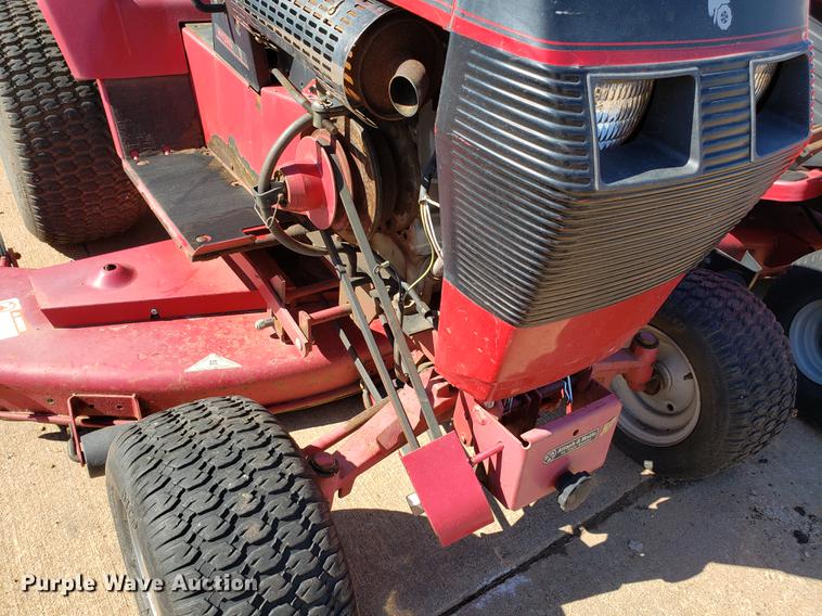 image for item DE9312 (3) lawn mowers