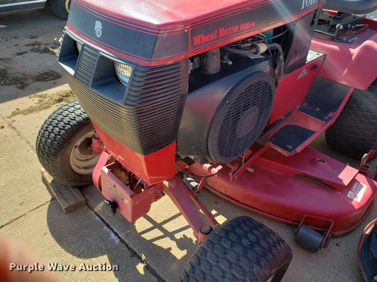 image for item DE9312 (3) lawn mowers