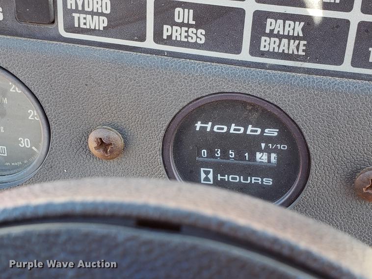 image for item DE9312 (3) lawn mowers