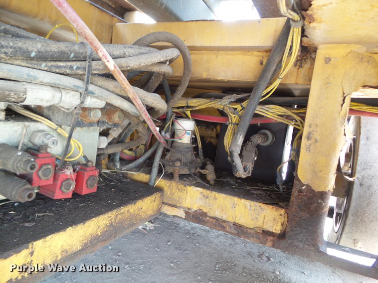 image for item DF0758 Grove SM2632E scissor lift