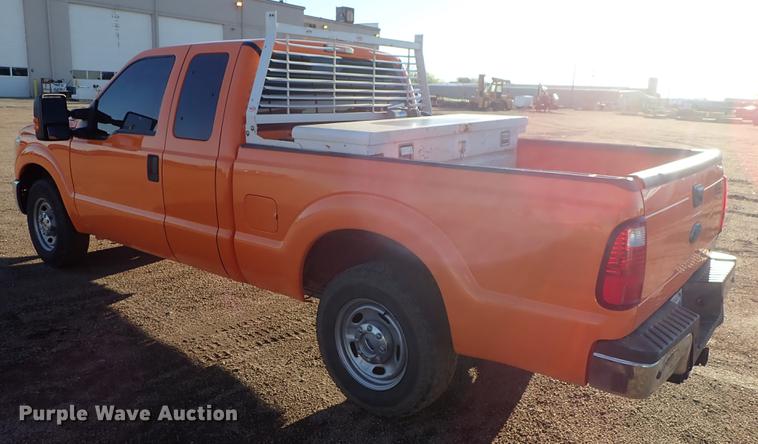 image for item DF1125 2014 Ford F250 Super Duty SuperCab pickup truck