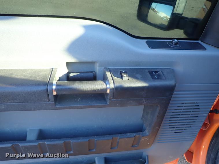 image for item DF1125 2014 Ford F250 Super Duty SuperCab pickup truck