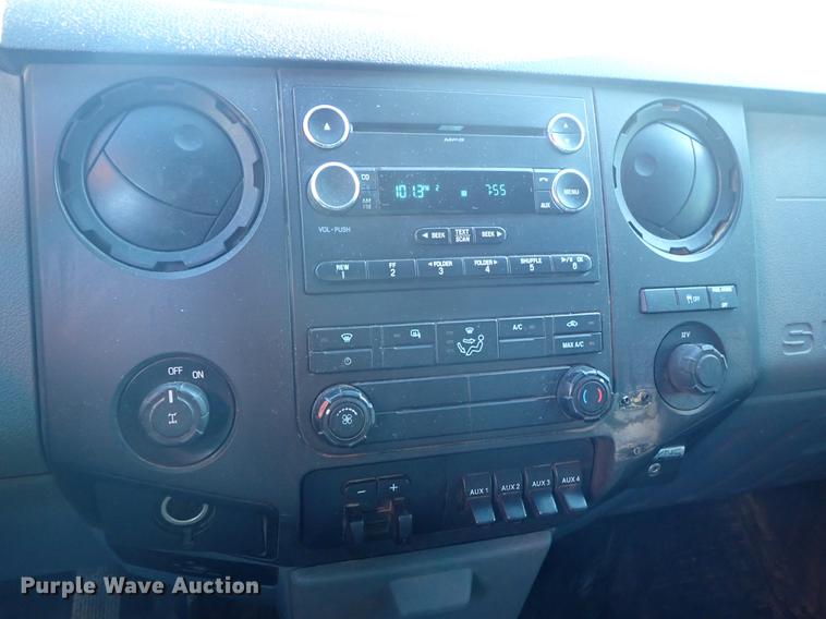 image for item DF1125 2014 Ford F250 Super Duty SuperCab pickup truck