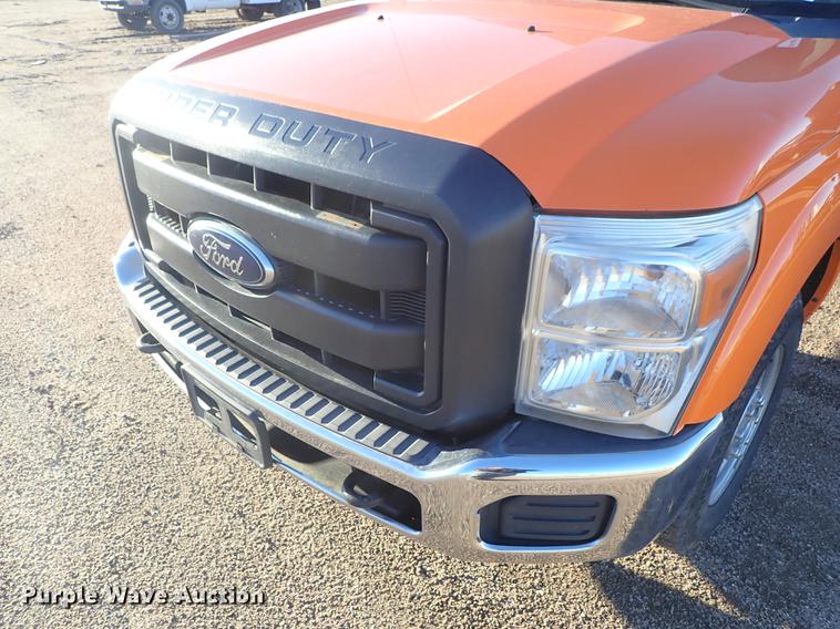 image for item DF1125 2014 Ford F250 Super Duty SuperCab pickup truck