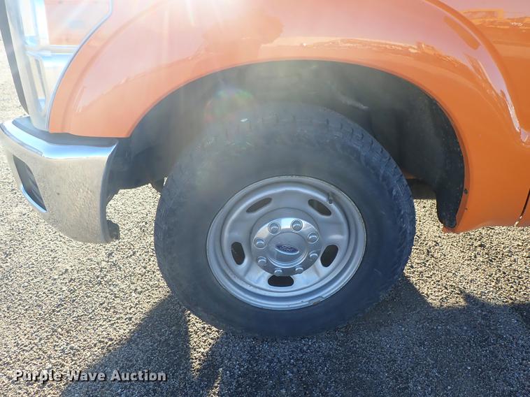 image for item DF1125 2014 Ford F250 Super Duty SuperCab pickup truck