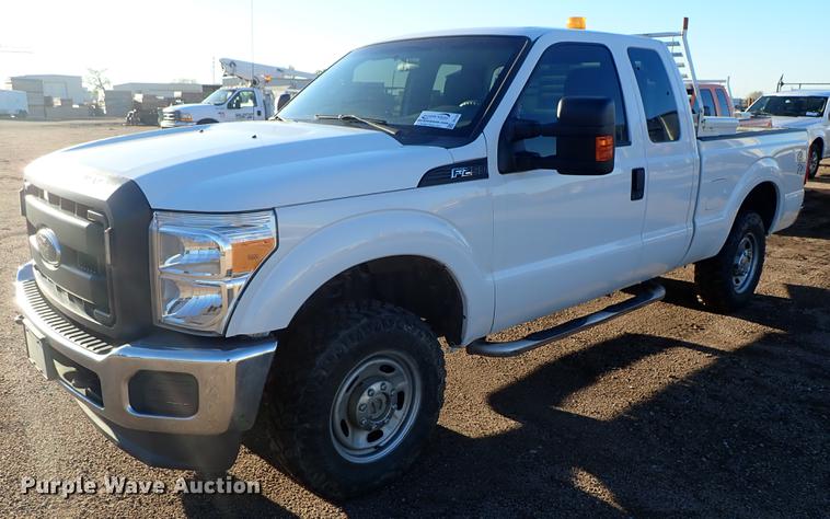 image for item DF1126 2014 Ford F250 Super Duty SuperCab pickup truck