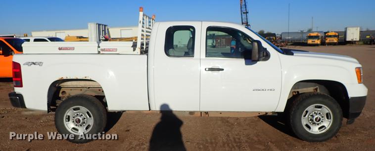 image for item DF1127 2012 GMC Sierra 2500HD Ext. Cab pickup truck