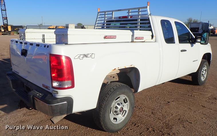 image for item DF1127 2012 GMC Sierra 2500HD Ext. Cab pickup truck