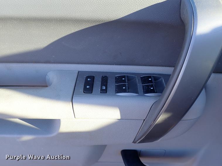 image for item DF1127 2012 GMC Sierra 2500HD Ext. Cab pickup truck