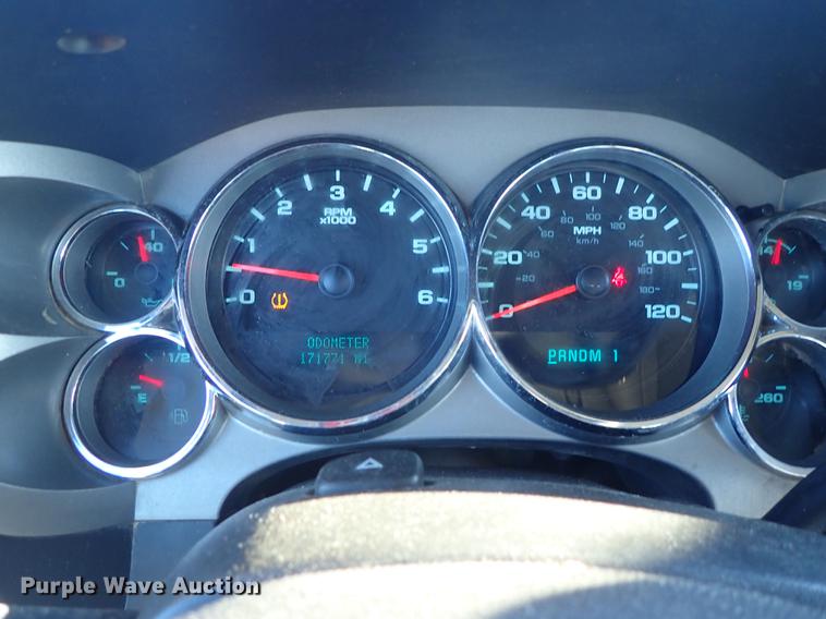 image for item DF1127 2012 GMC Sierra 2500HD Ext. Cab pickup truck