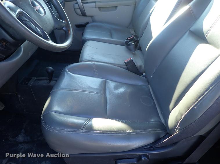 image for item DF1127 2012 GMC Sierra 2500HD Ext. Cab pickup truck