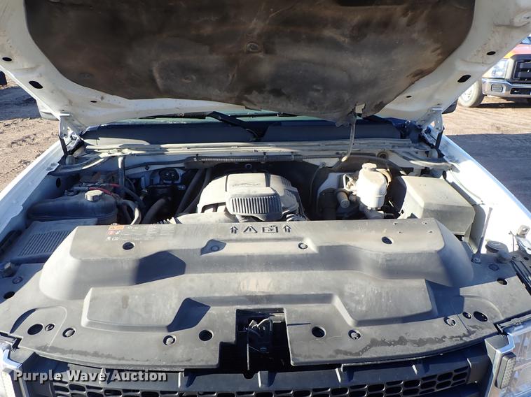 image for item DF1127 2012 GMC Sierra 2500HD Ext. Cab pickup truck