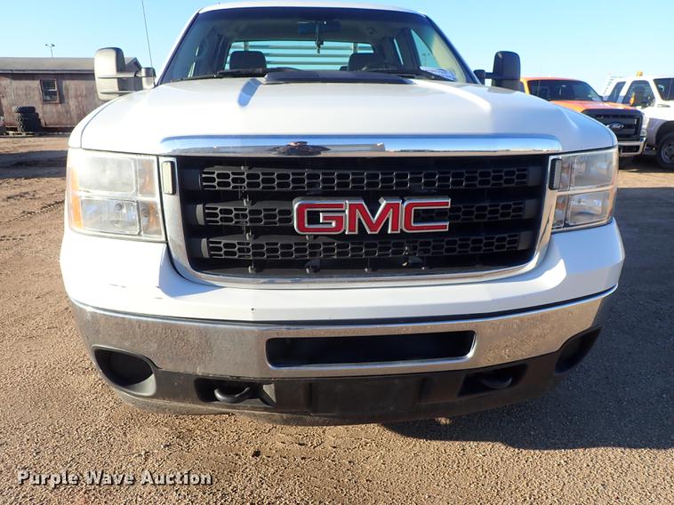 image for item DF1127 2012 GMC Sierra 2500HD Ext. Cab pickup truck