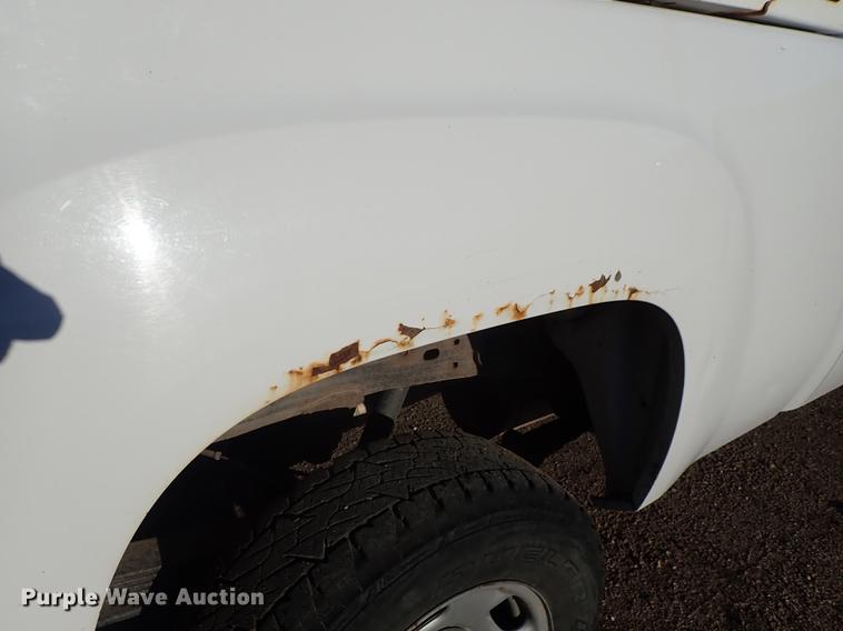 image for item DF1127 2012 GMC Sierra 2500HD Ext. Cab pickup truck