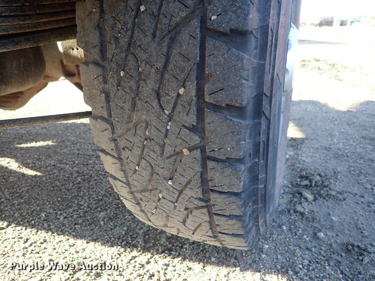 image for item DF1127 2012 GMC Sierra 2500HD Ext. Cab pickup truck