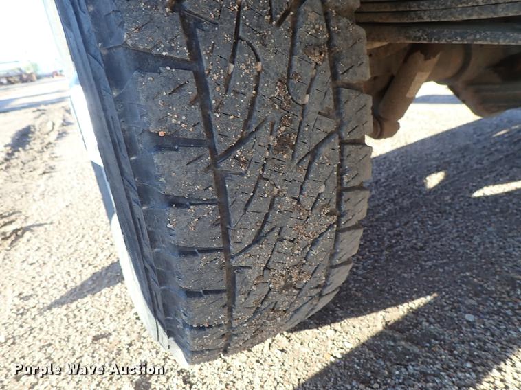 image for item DF1127 2012 GMC Sierra 2500HD Ext. Cab pickup truck