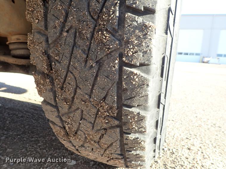 image for item DF1127 2012 GMC Sierra 2500HD Ext. Cab pickup truck