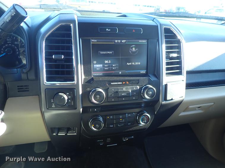 image for item DF1128 2015 Ford F150 SuperCrew pickup truck