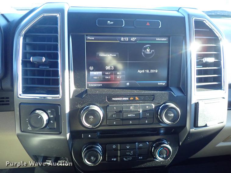 image for item DF1128 2015 Ford F150 SuperCrew pickup truck