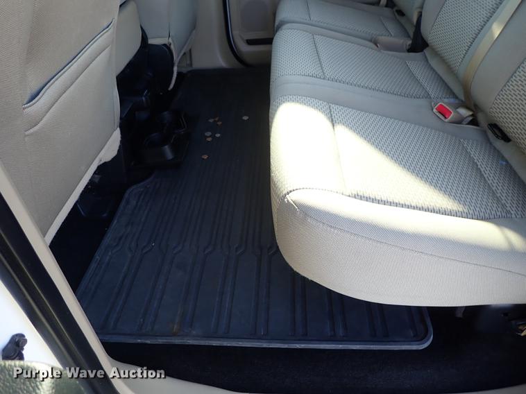 image for item DF1128 2015 Ford F150 SuperCrew pickup truck