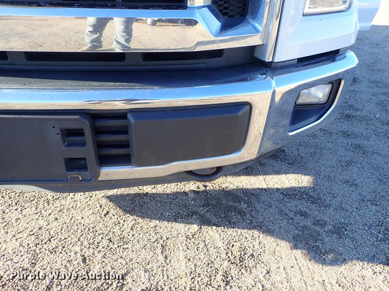 image for item DF1128 2015 Ford F150 SuperCrew pickup truck