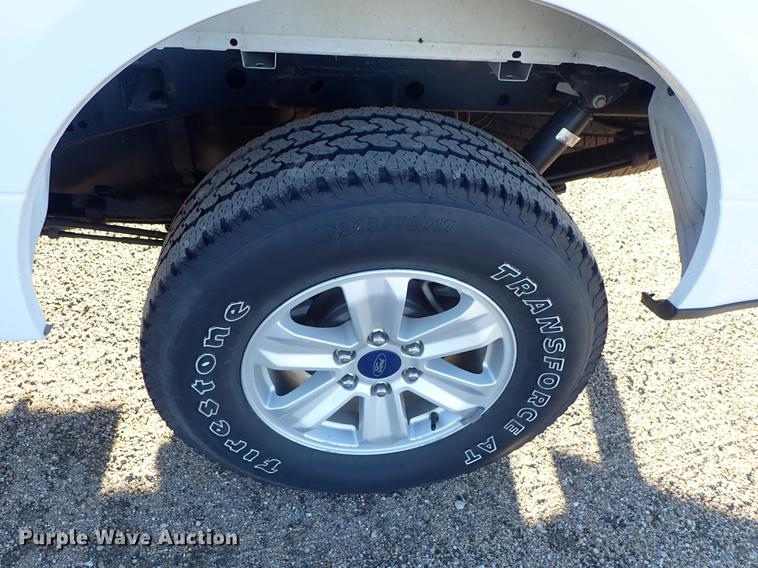 image for item DF1128 2015 Ford F150 SuperCrew pickup truck