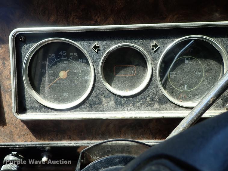 image for item DF1132 1987 Chevrolet P30 Fleetwood Southwind RV