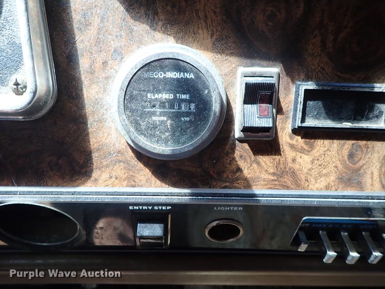 image for item DF1132 1987 Chevrolet P30 Fleetwood Southwind RV