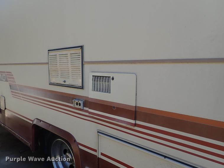 image for item DF1132 1987 Chevrolet P30 Fleetwood Southwind RV