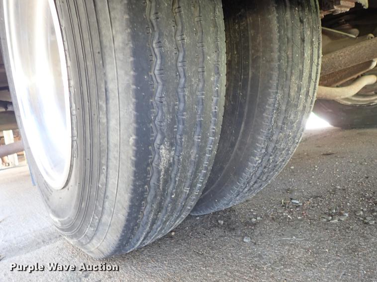 image for item DF1132 1987 Chevrolet P30 Fleetwood Southwind RV