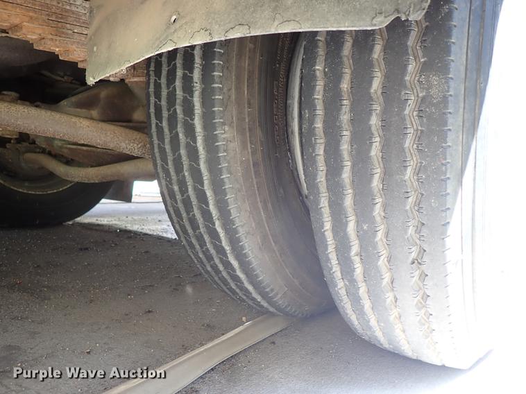 image for item DF1132 1987 Chevrolet P30 Fleetwood Southwind RV