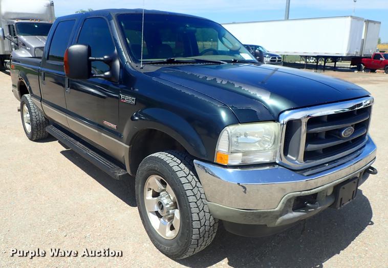 image for item DF1140 2004 Ford F250 Crew Cab pickup truck