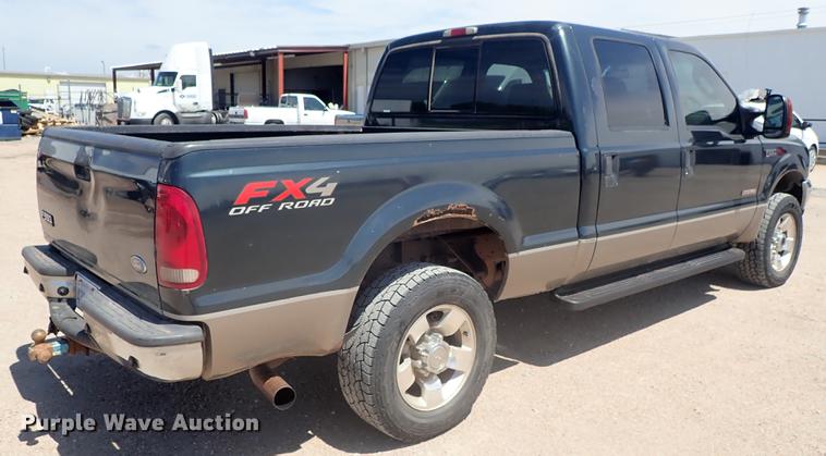 image for item DF1140 2004 Ford F250 Crew Cab pickup truck