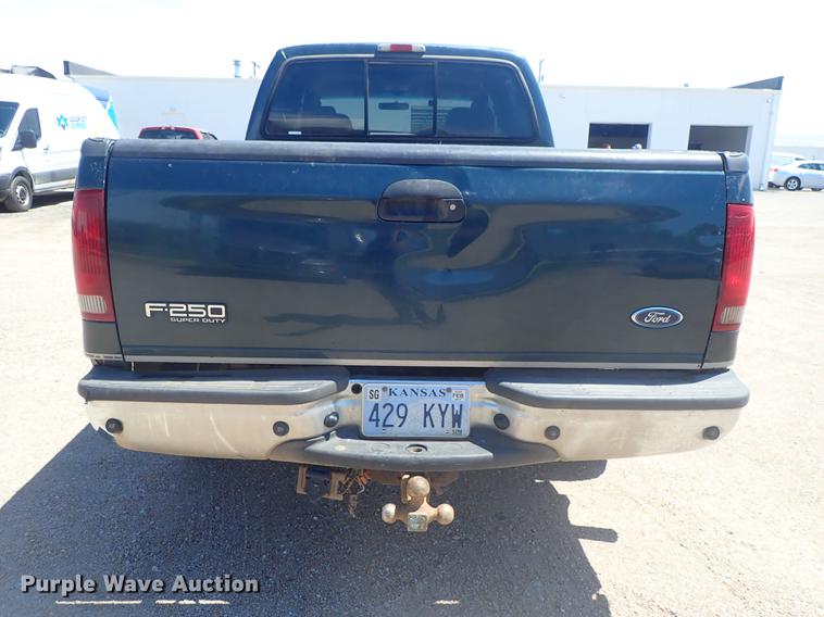 image for item DF1140 2004 Ford F250 Crew Cab pickup truck