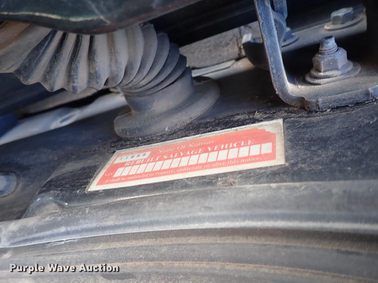 image for item DF1140 2004 Ford F250 Crew Cab pickup truck