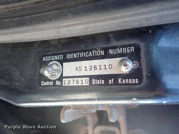 image for item DF1140 2004 Ford F250 Crew Cab pickup truck