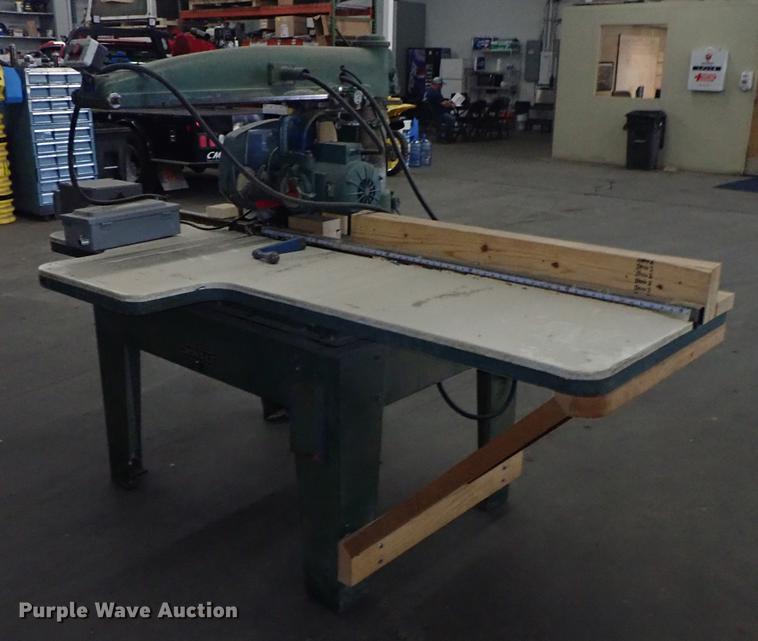 image for item DF1150 DeWalt 1628 saw