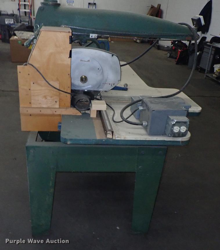 image for item DF1150 DeWalt 1628 saw