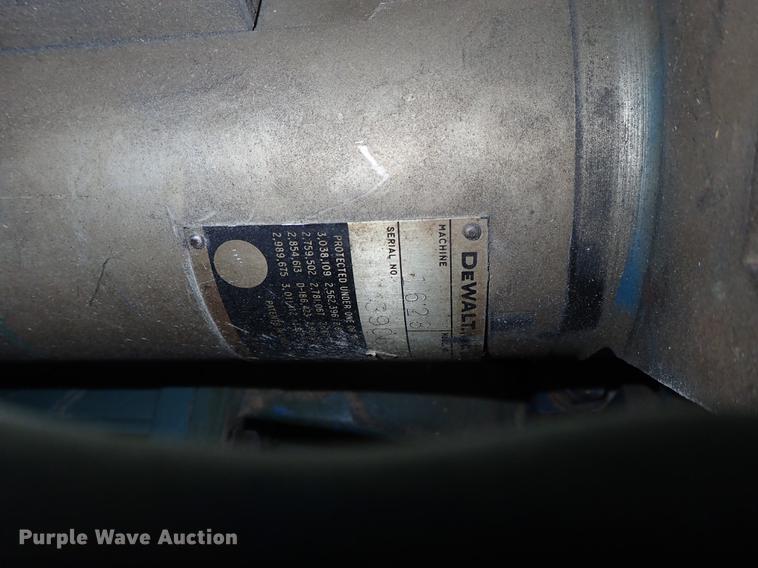 image for item DF1150 DeWalt 1628 saw