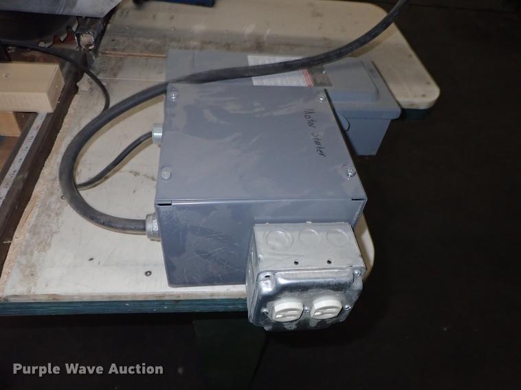 image for item DF1150 DeWalt 1628 saw