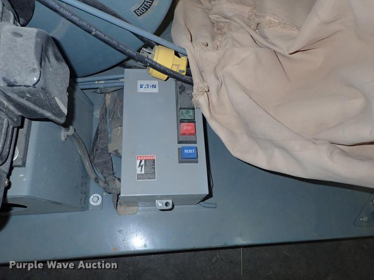 image for item DF1150 DeWalt 1628 saw