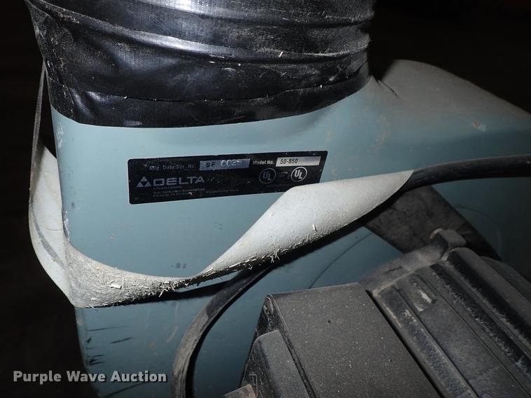 image for item DF1150 DeWalt 1628 saw