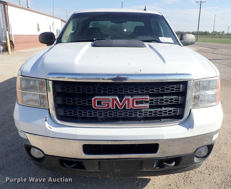 image for item DF1151 2011 GMC Sierra 2500 Crew Cab pickup truck