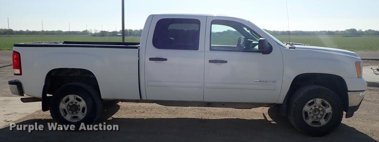 image for item DF1151 2011 GMC Sierra 2500 Crew Cab pickup truck
