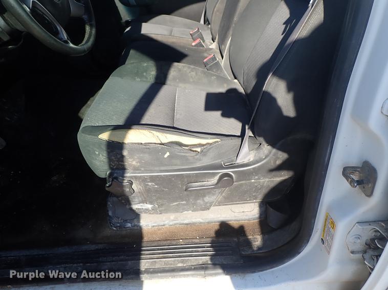 image for item DF1151 2011 GMC Sierra 2500 Crew Cab pickup truck