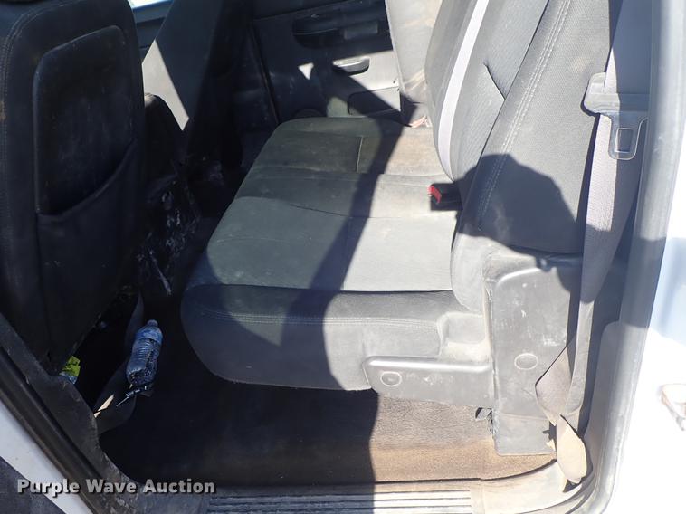 image for item DF1151 2011 GMC Sierra 2500 Crew Cab pickup truck