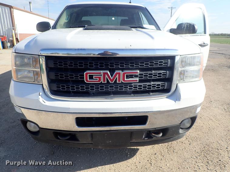 image for item DF1151 2011 GMC Sierra 2500 Crew Cab pickup truck
