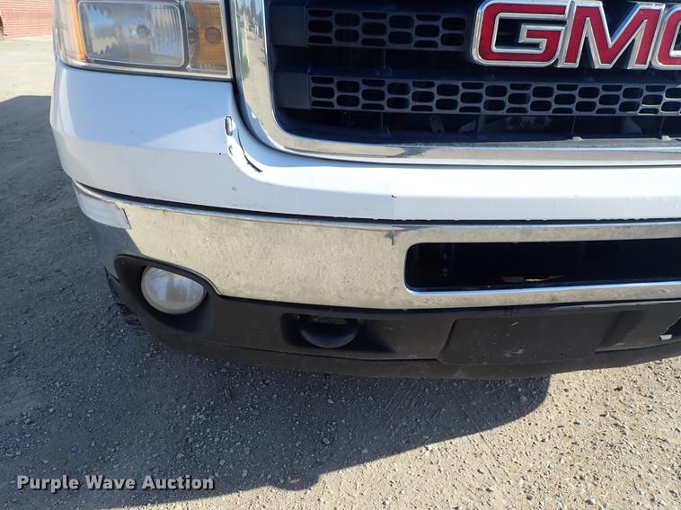 image for item DF1151 2011 GMC Sierra 2500 Crew Cab pickup truck
