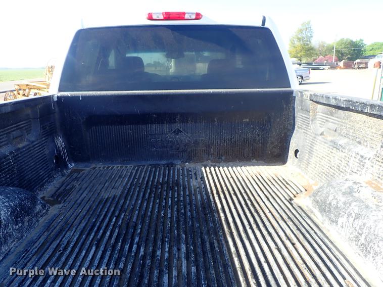 image for item DF1151 2011 GMC Sierra 2500 Crew Cab pickup truck
