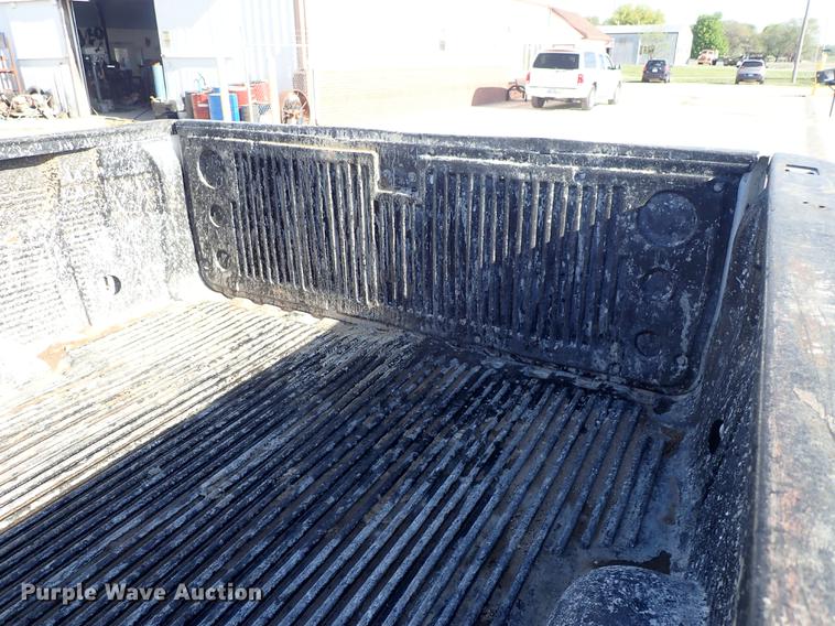 image for item DF1151 2011 GMC Sierra 2500 Crew Cab pickup truck